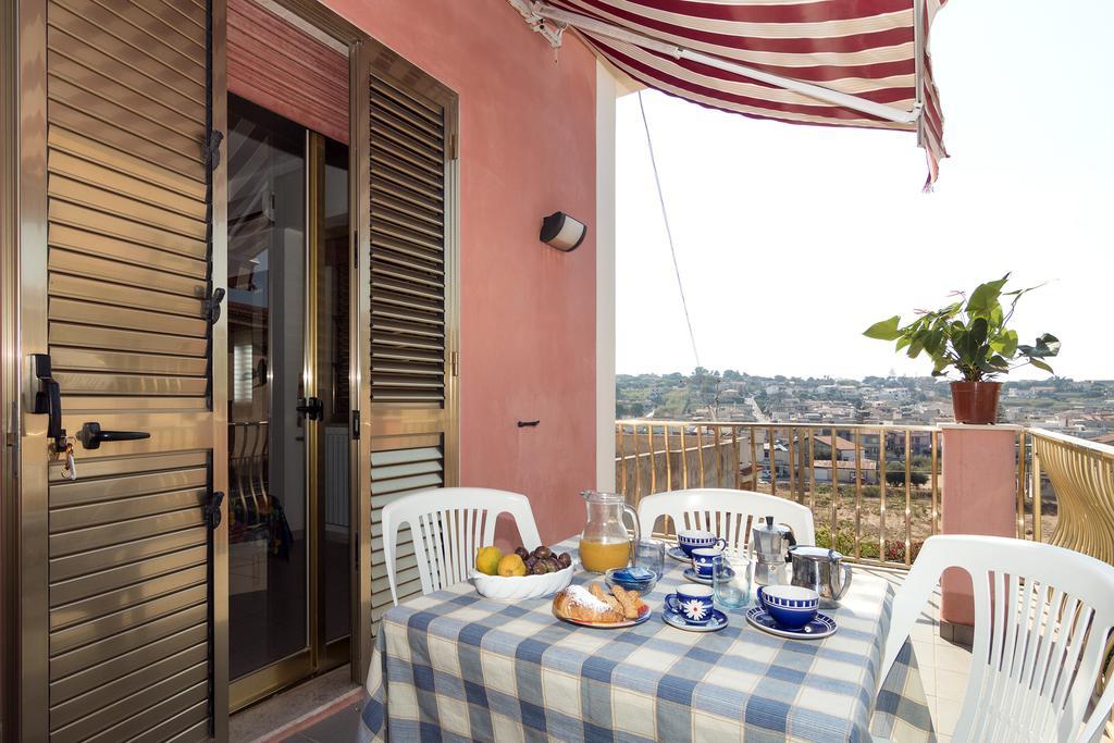 Bed and Breakfast La Rosa Del Deserto Шиклі Екстер'єр фото