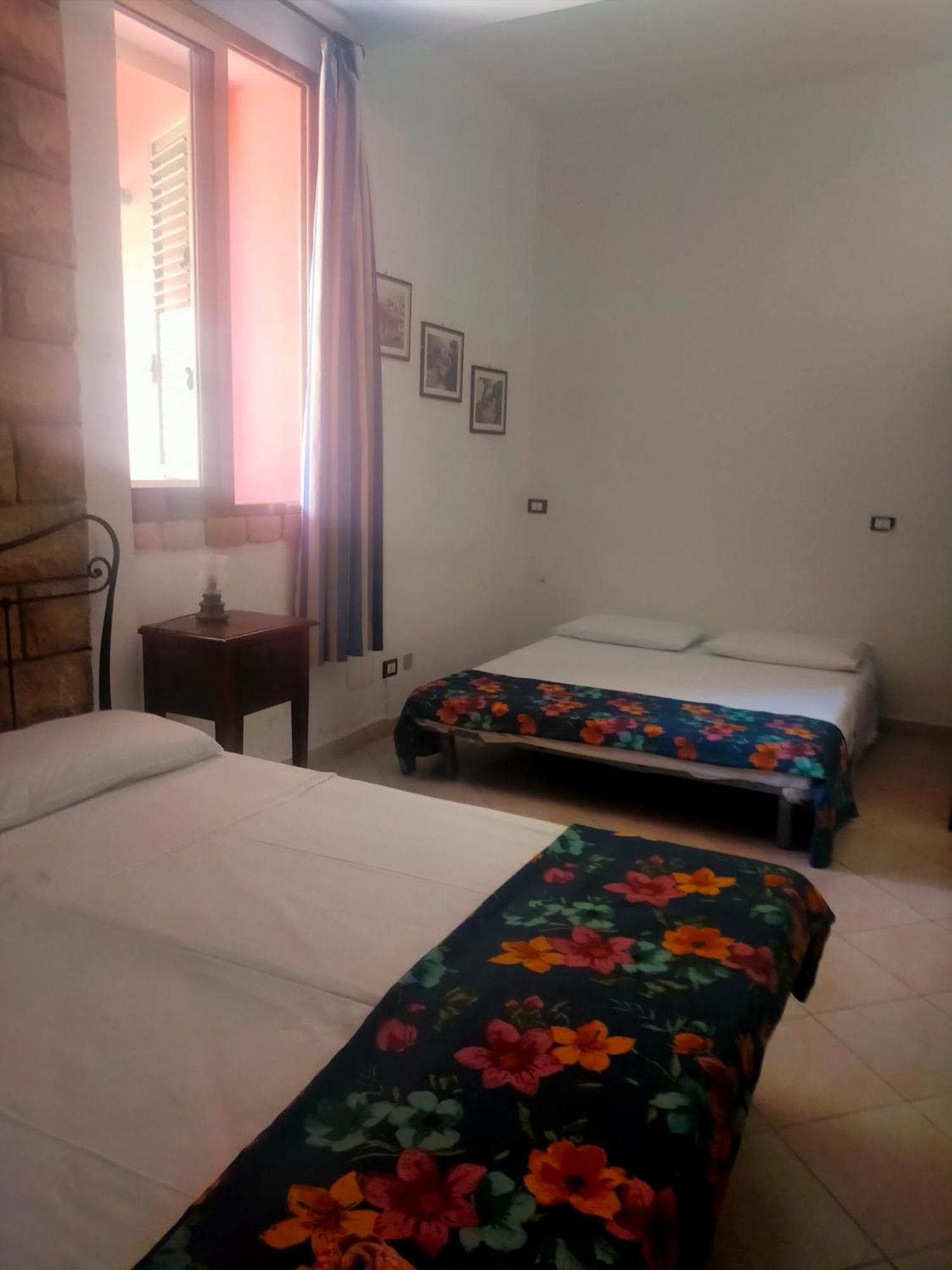 Bed and Breakfast La Rosa Del Deserto Шиклі Екстер'єр фото