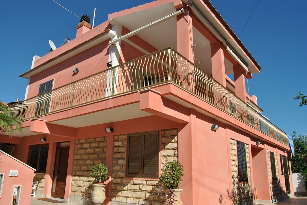 Bed and Breakfast La Rosa Del Deserto Шиклі Екстер'єр фото